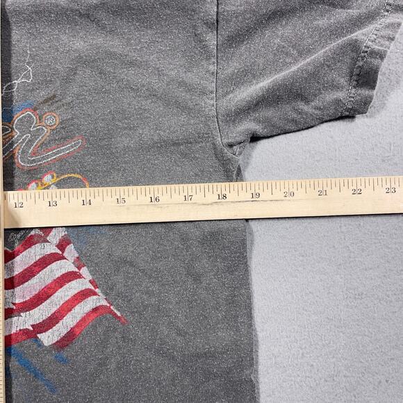 Fender‎ Shirt Men M USA Eagle Guitar American Flag Graphic Tee Rock Patriotic - Picture 5 of 8